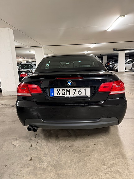 BMW 325i 2 of 14