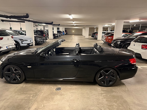 BMW 325i 13 of 14