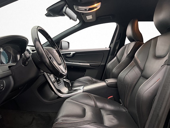 Volvo XC60 12 of 26