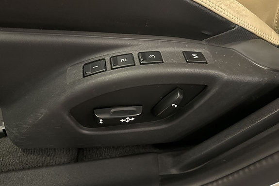 Volvo S60 13 of 30
