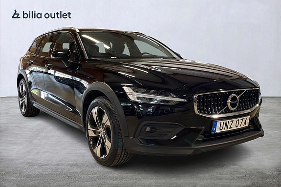 Volvo V60 Cross Country 4 of 27