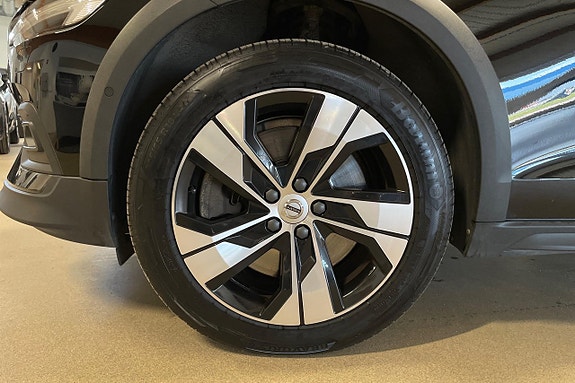 Volvo V60 Cross Country 5 of 27