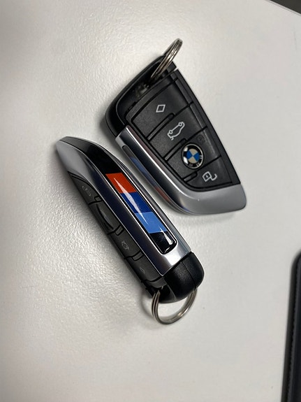 BMW 330e 17 of 17