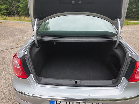 Volkswagen Passat CC 7 of 15