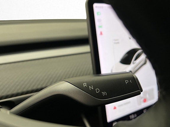 Tesla Model 3 17 of 30