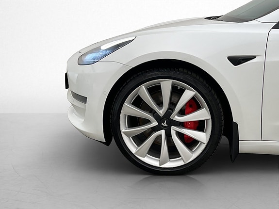 Tesla Model 3 30 of 30