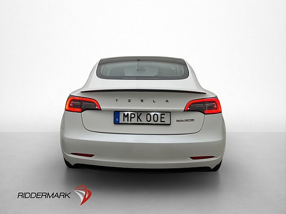 Tesla Model 3 7 of 30