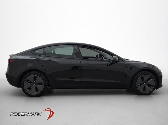 Tesla Model 3 9 of 30