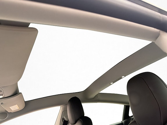 Tesla Model 3 12 of 30