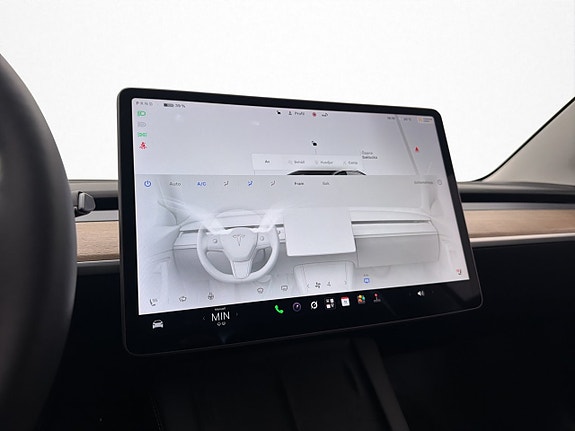 Tesla Model 3 21 of 30