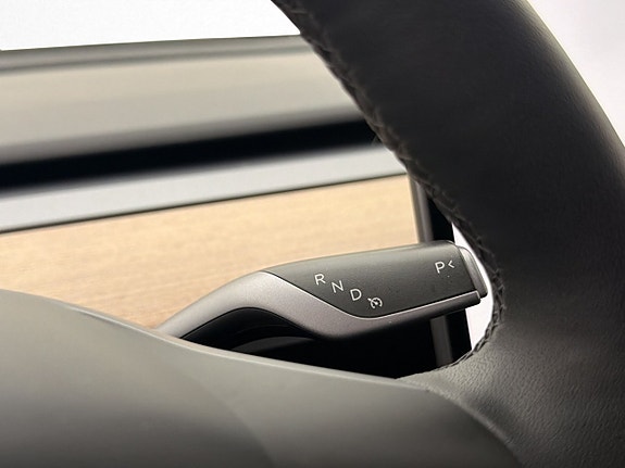 Tesla Model 3 17 of 30