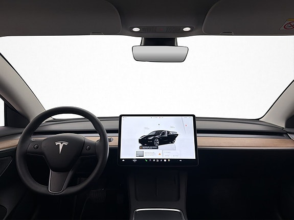 Tesla Model 3 13 of 30