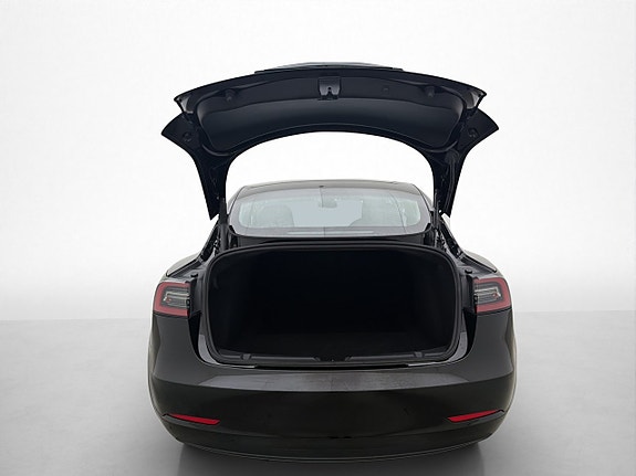 Tesla Model 3 29 of 30