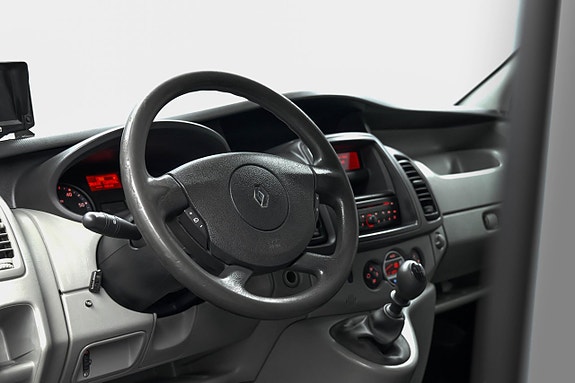 Renault Trafic 6 of 24