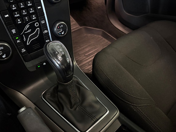 Volvo V40 17 of 18