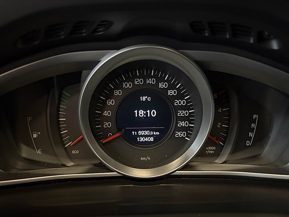 Volvo V40 11 of 18