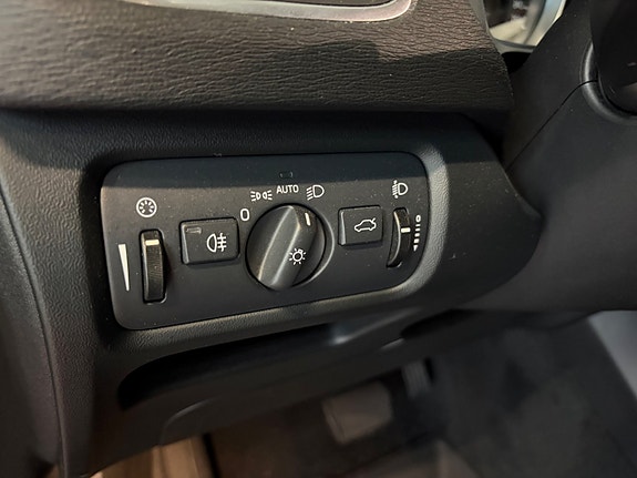 Volvo V40 13 of 18