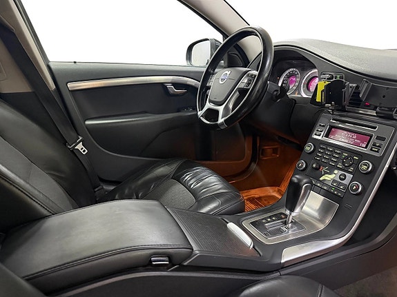 Volvo V70 11 of 13