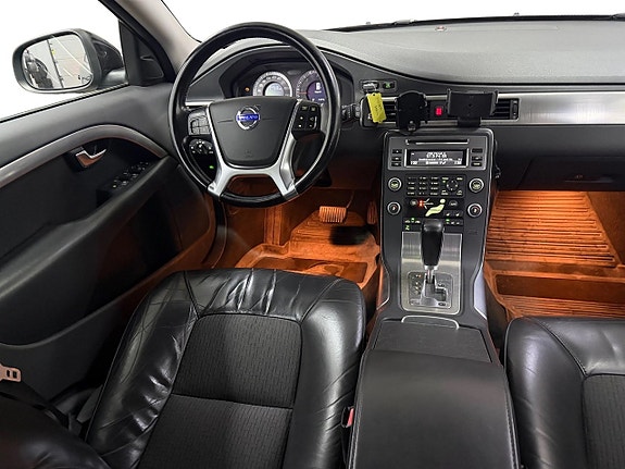 Volvo V70 10 of 13