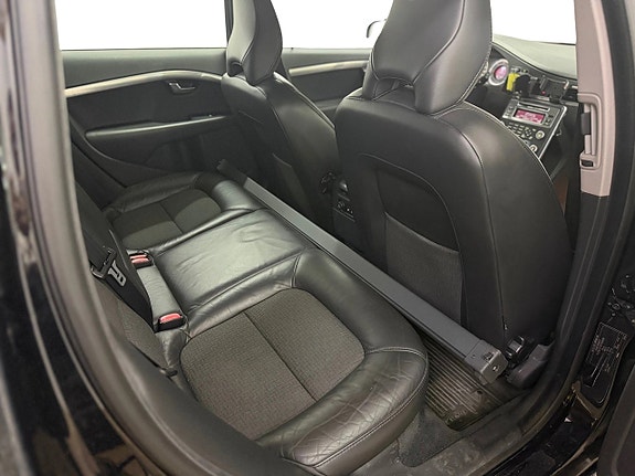 Volvo V70 12 of 13