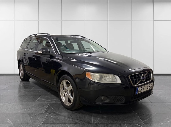 Volvo V70 3 of 13