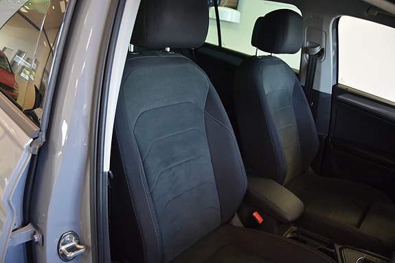 Volkswagen Tiguan 11 of 16