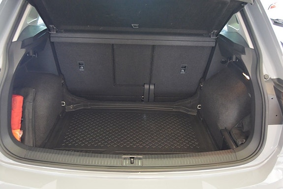 Volkswagen Tiguan 13 of 16