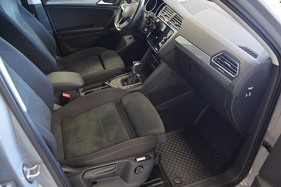 Volkswagen Tiguan 10 of 16