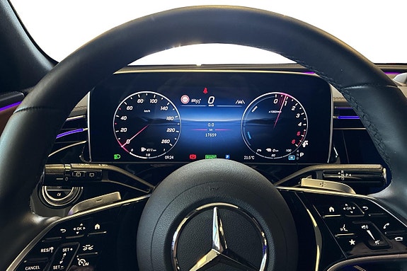 Mercedes-Benz E300 de 5 of 15