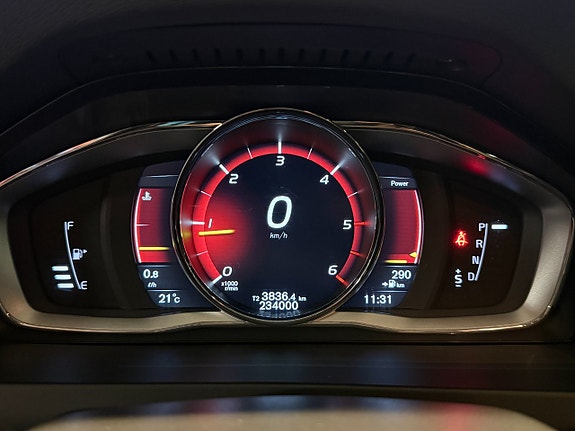 Volvo V60 Cross Country 18 of 20