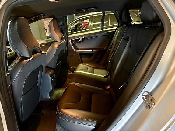 Volvo V60 Cross Country 20 of 20