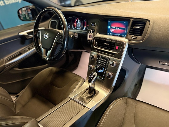 Volvo V60 Cross Country 11 of 20