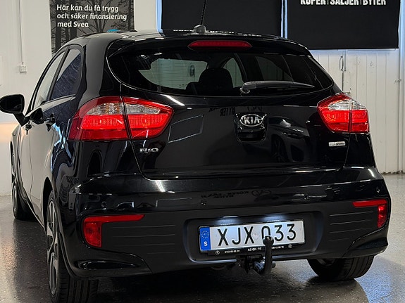 Kia Rio 8 of 24