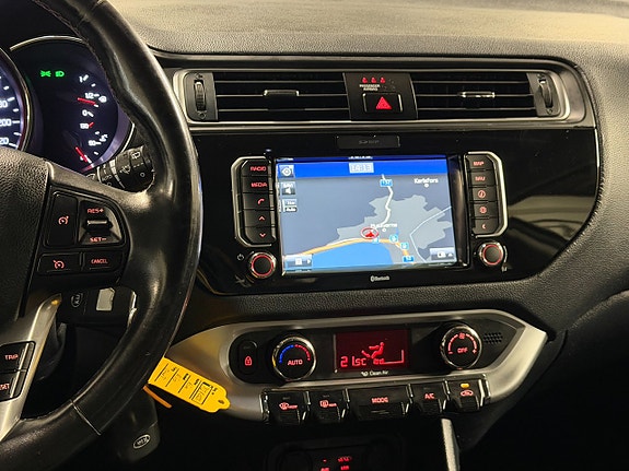Kia Rio 12 of 24