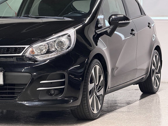 Kia Rio 7 of 24