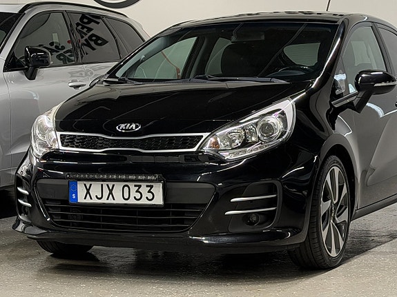 Kia Rio 2 of 24