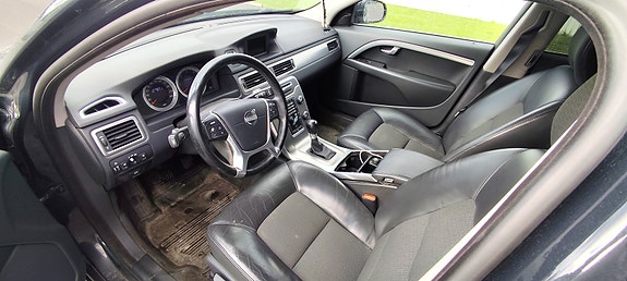 Volvo V70 5 of 5
