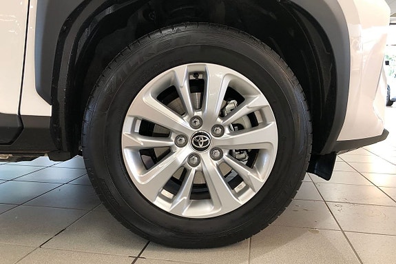 Toyota Yaris Cross 17 of 21