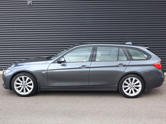 BMW 320d 2 of 17