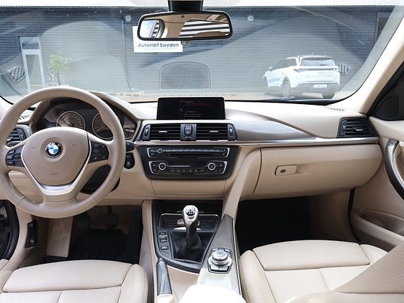BMW 320d 9 of 17