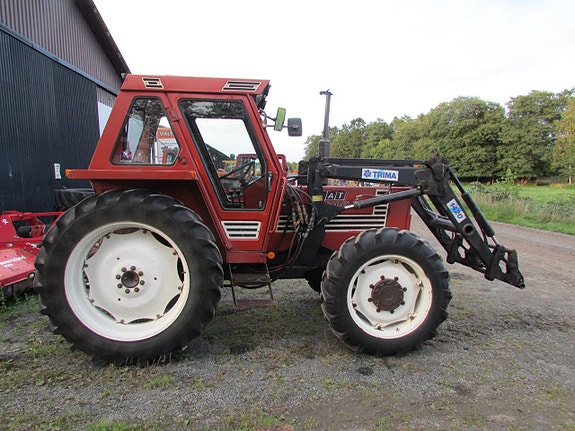 Fiat 680 DT med lastare 4 of 11