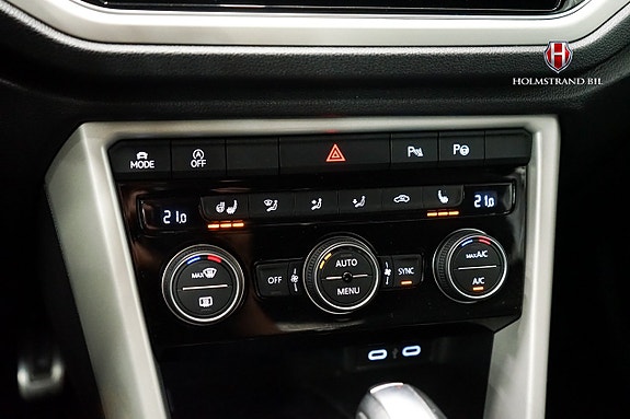 Volkswagen T-Roc 21 of 24
