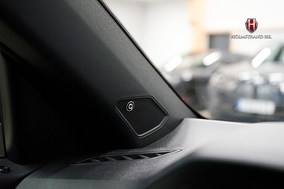 Volkswagen T-Roc 14 of 24