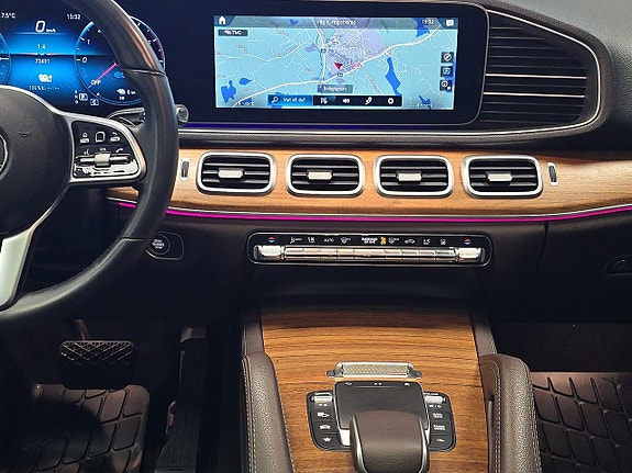 Mercedes-Benz GLE350 de 14 of 23