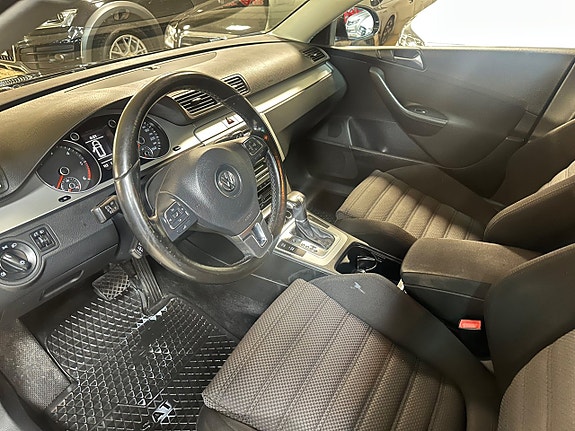 Volkswagen Passat 6 of 11