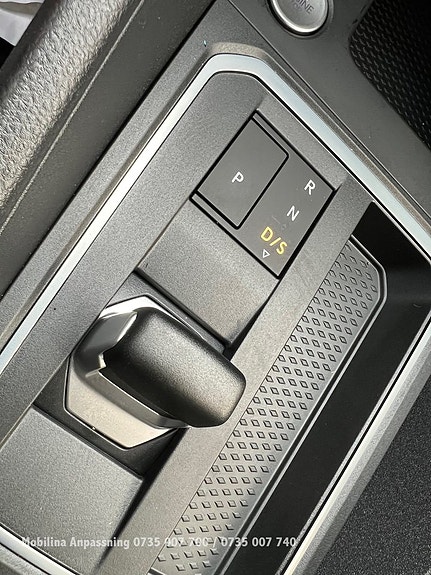 Ford Connect Tourneo 30 of 30