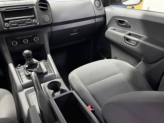 Volkswagen Amarok 12 of 14