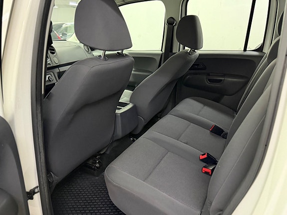 Volkswagen Amarok 14 of 14