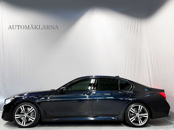 BMW 750d 8 of 30