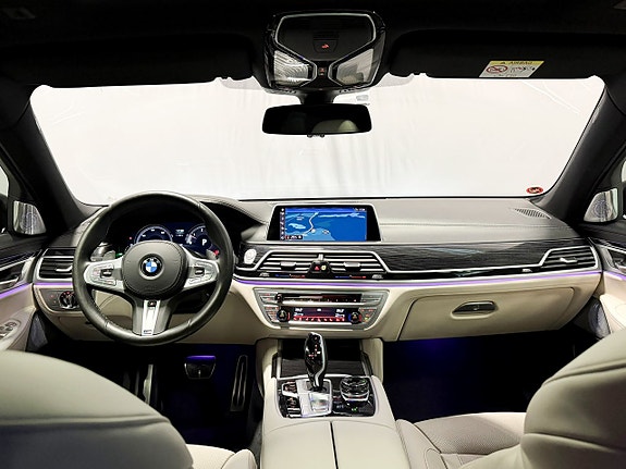 BMW 750d 12 of 30